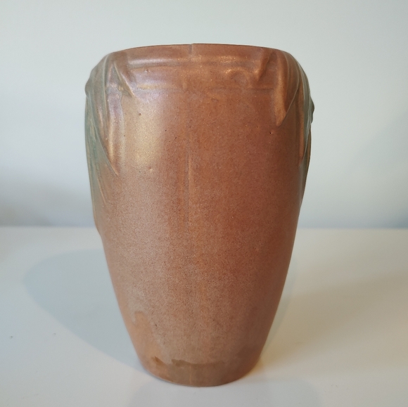 McCoy Pottery Vintage Matte Leaves And Berries Flower Vase Brown And Green 1930s - Picture 4 of 8